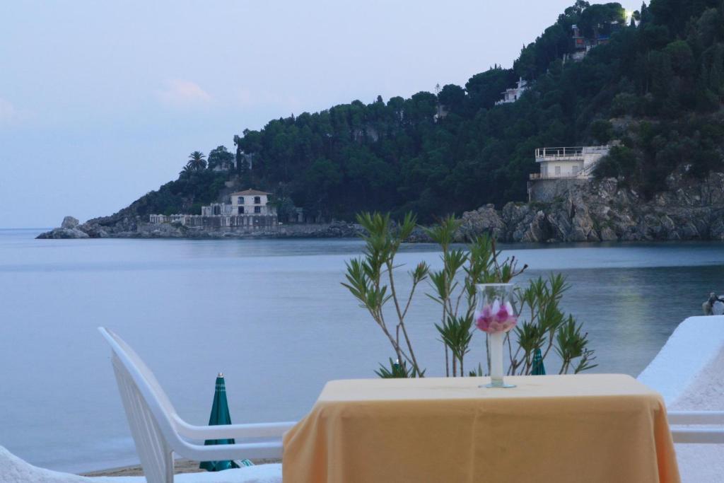 Hotel Club Poseidon Stalettì المظهر الخارجي الصورة