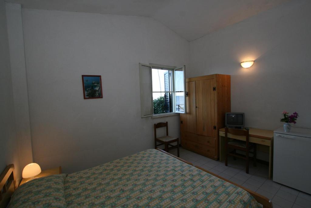 Hotel Club Poseidon Stalettì الغرفة الصورة